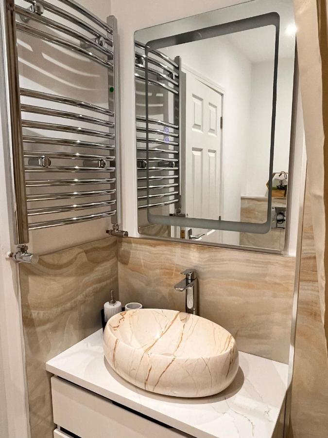 Luxurious Double Bedroom, Ensuite With Free Wifi. Oxford Eksteriør billede