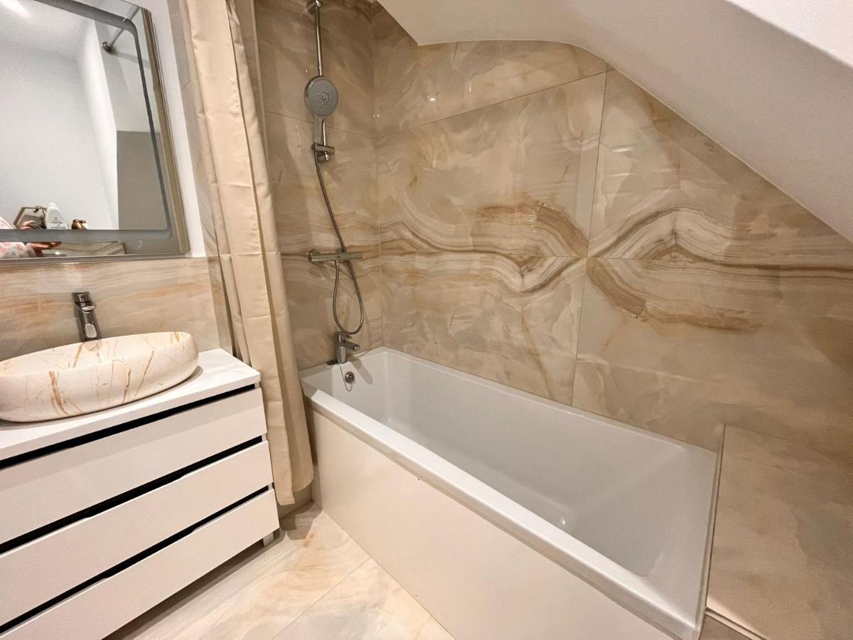 Luxurious Double Bedroom, Ensuite With Free Wifi. Oxford Eksteriør billede