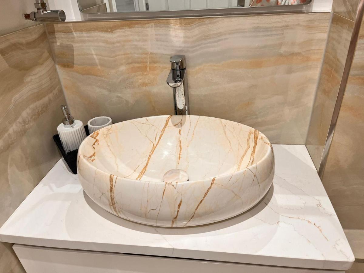 Luxurious Double Bedroom, Ensuite With Free Wifi. Oxford Eksteriør billede