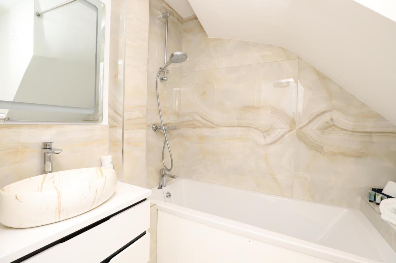 Luxurious Double Bedroom, Ensuite With Free Wifi. Oxford Eksteriør billede